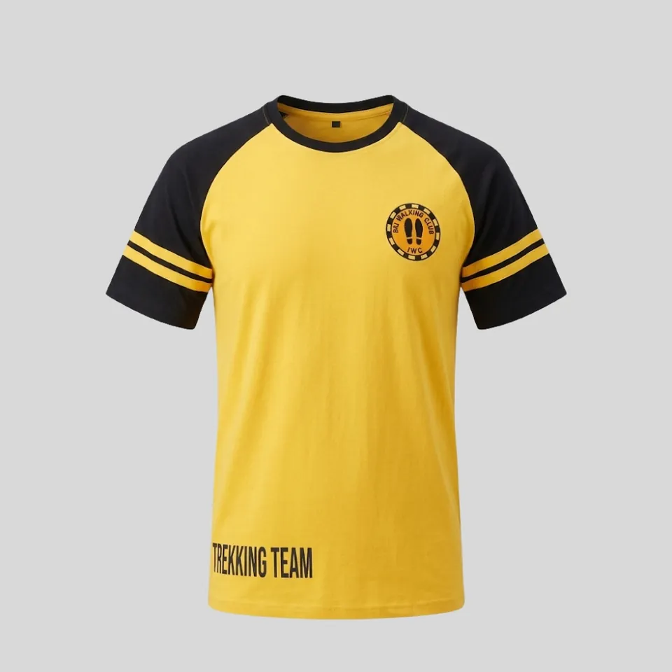 Kaos event raglan berwarna kuning dan hitam dengan desain trekking team